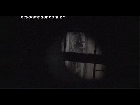 ❤️ Blondie és gravada en secret per un voyeur del barri amagat darrere de maons buits ️❌  Sexe a nosaltres ca.porn-milf300.ru ️❤